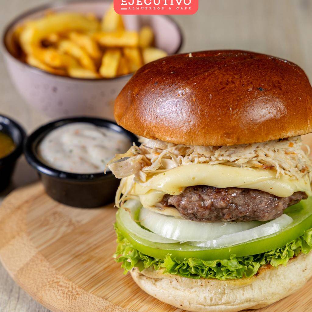 Burger Mixta + Bebida