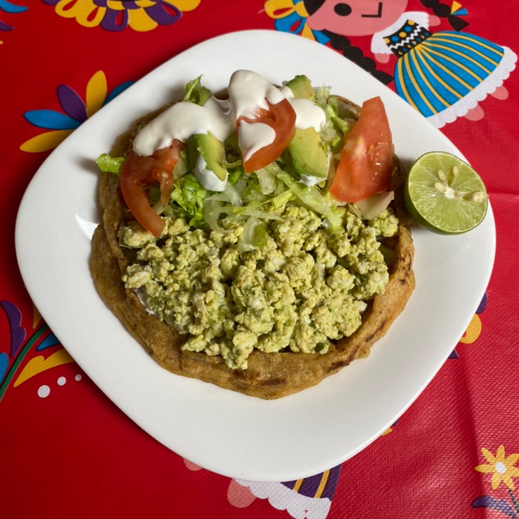 Migada Grande de Huevito en Salsa Verde