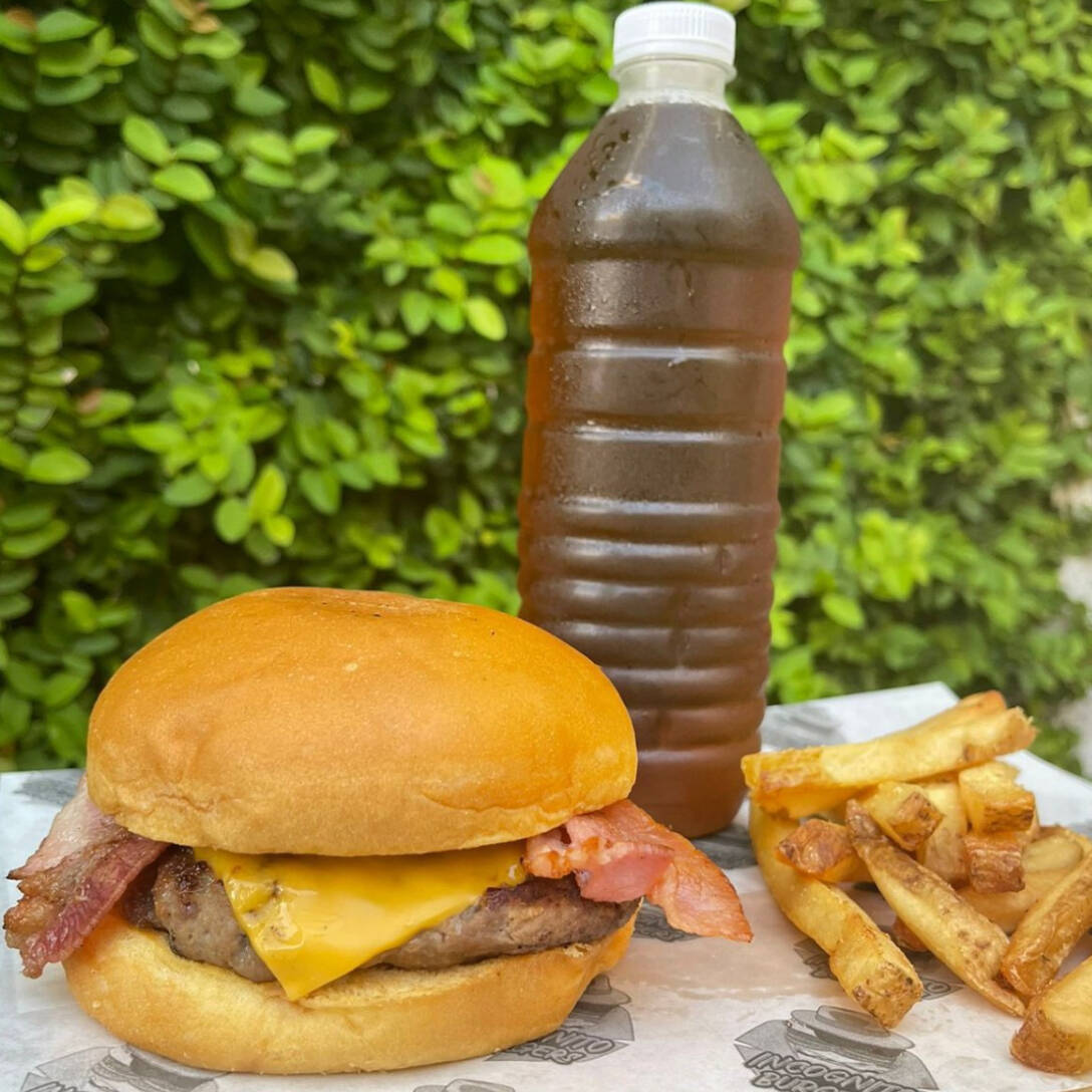 Combo Bacon Burger con Papas + Te Helado