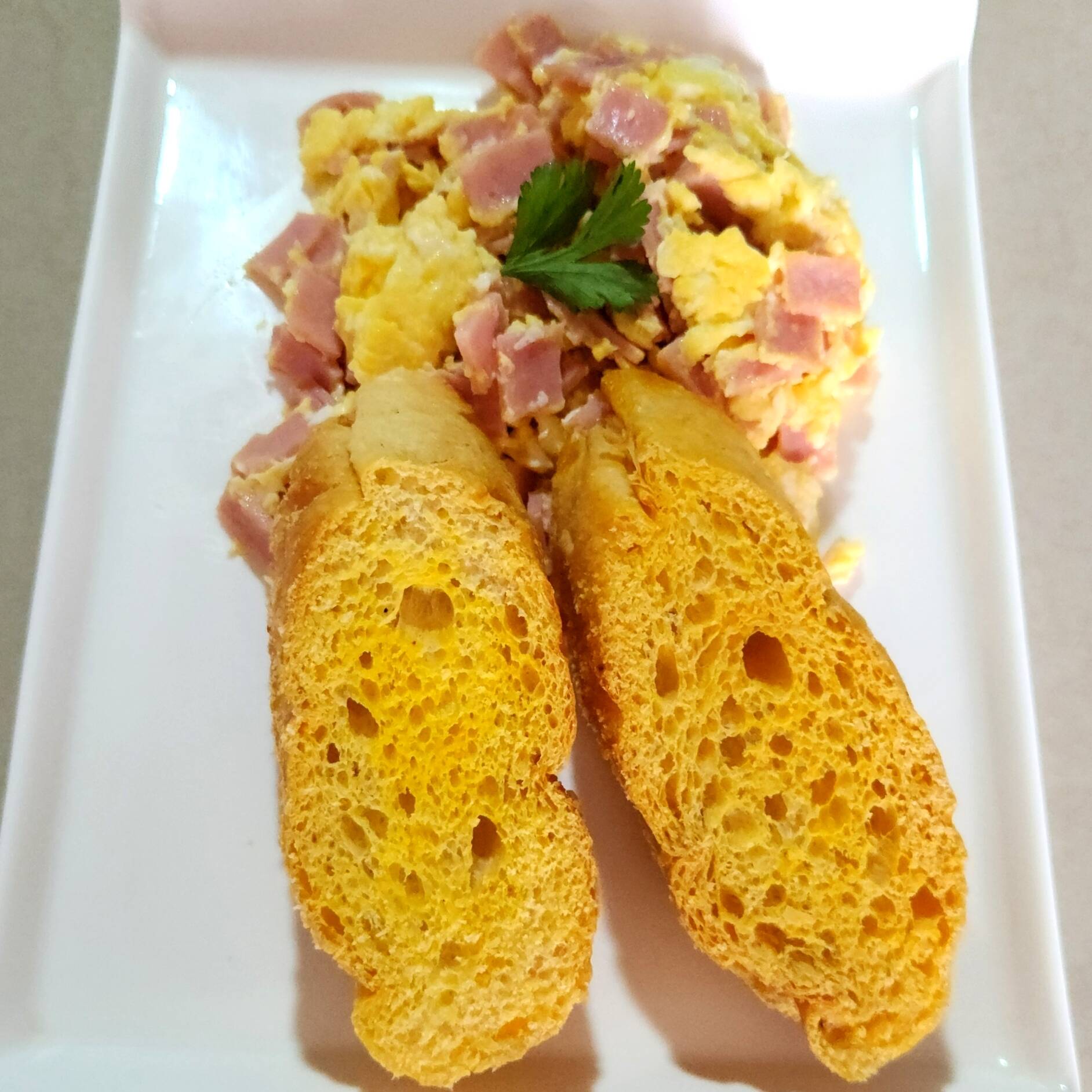 Huevos Picados con Jamón Premium