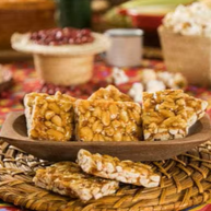 Doces de Festa Junina -  2 Pés de moleque, 2 Paçoca, 2 Doce de Abóbora, 2 Bananas