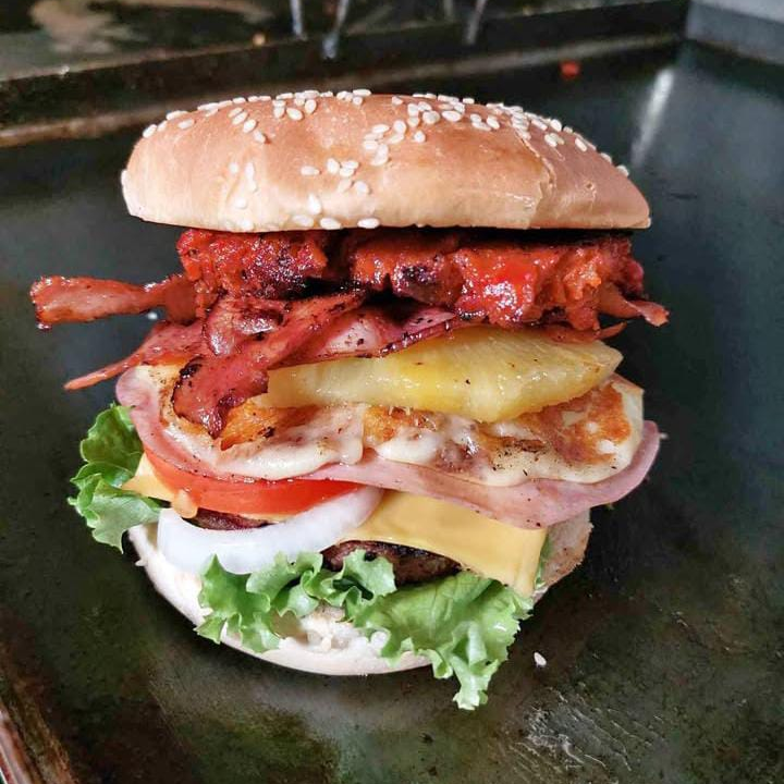Hamburguesa Toxica con papas