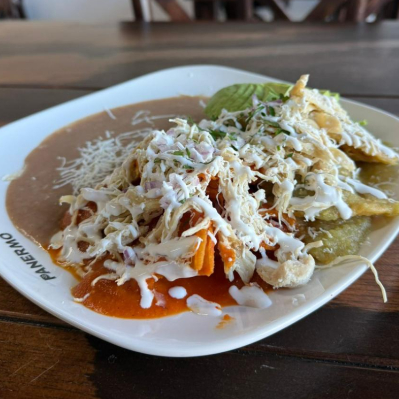 Chilaquiles con Pollo