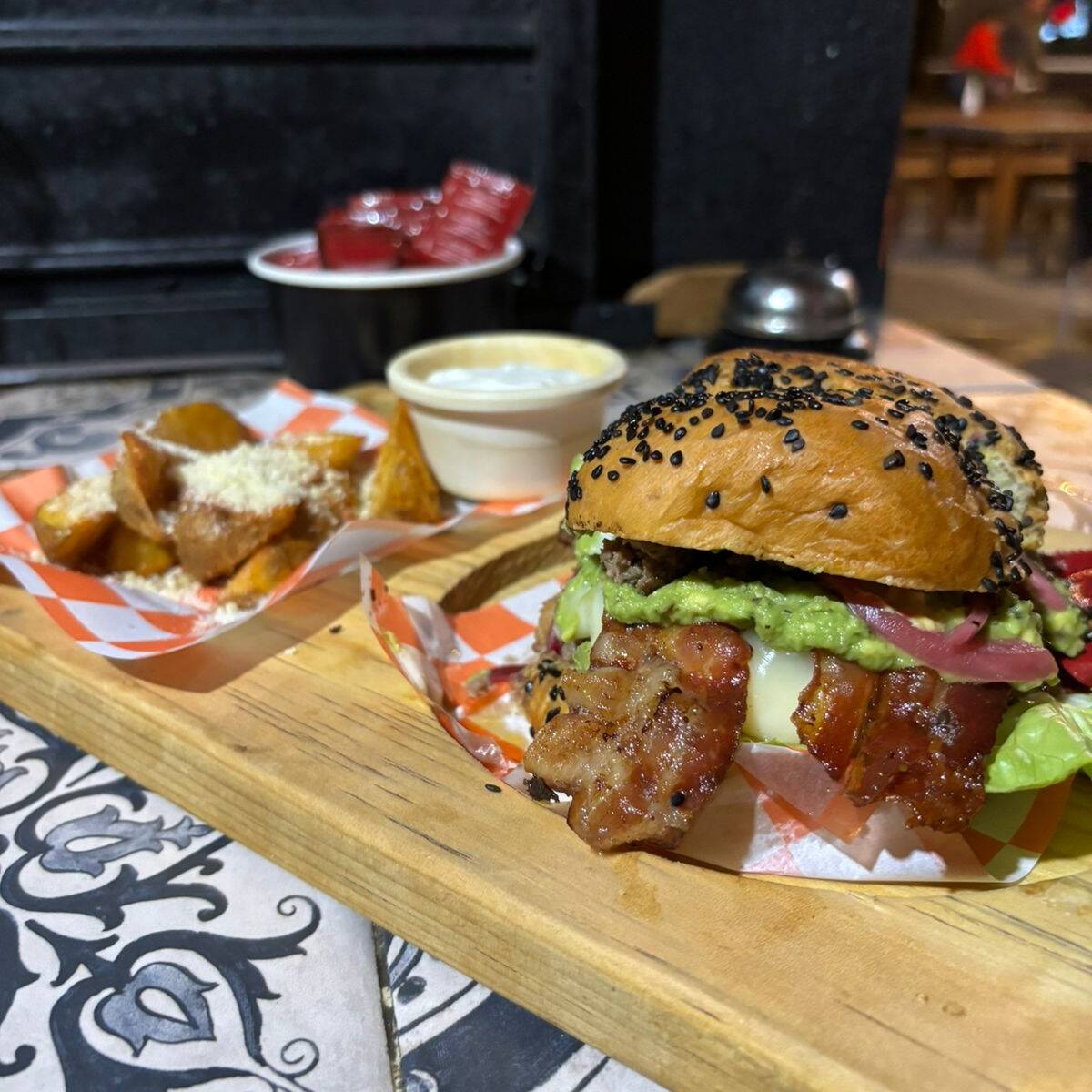 Hamburguesa Guacamole Tocino