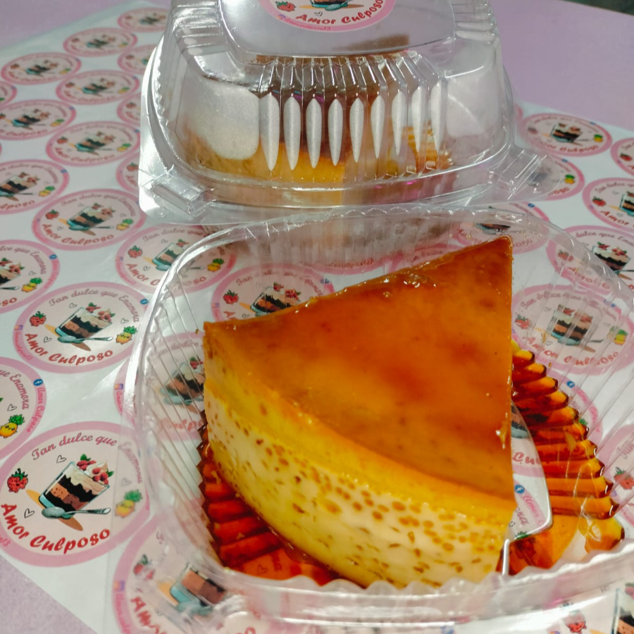 Rebanada de Flan Napolitano