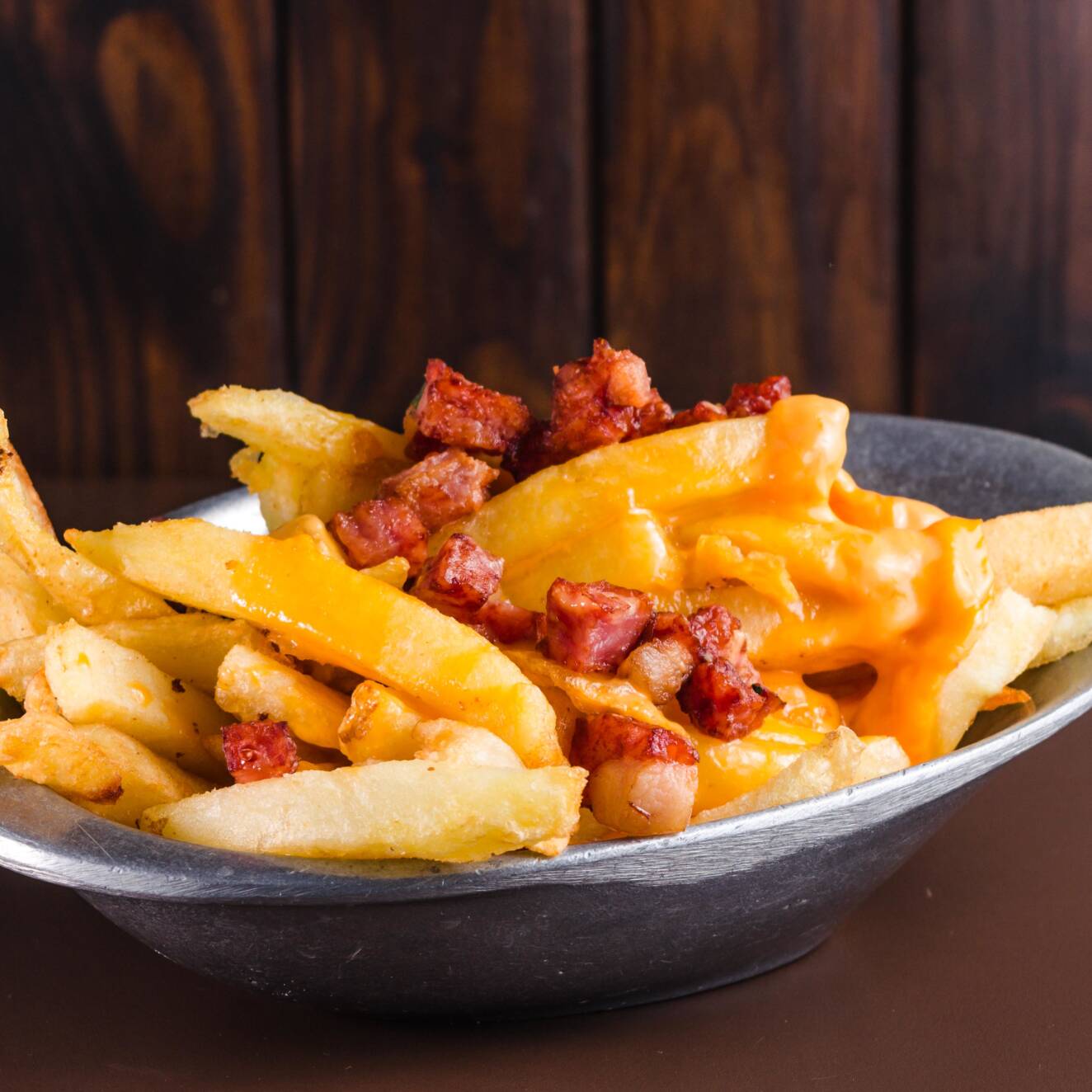 Papas Fritas con Queso y Tocino