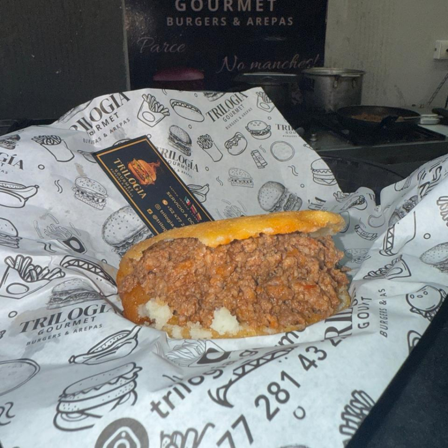 Arepa de Carne Molida (Picadillo)
