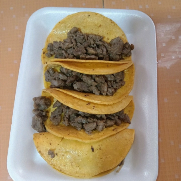 Orden de Tacos de Bisteck