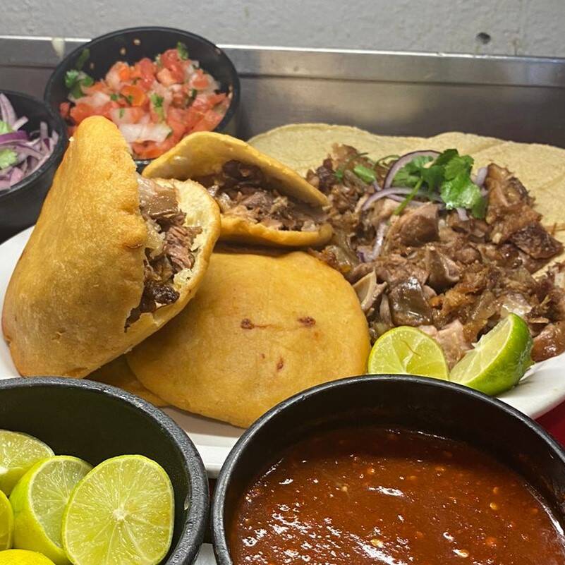 Gordita de buche y cuerito