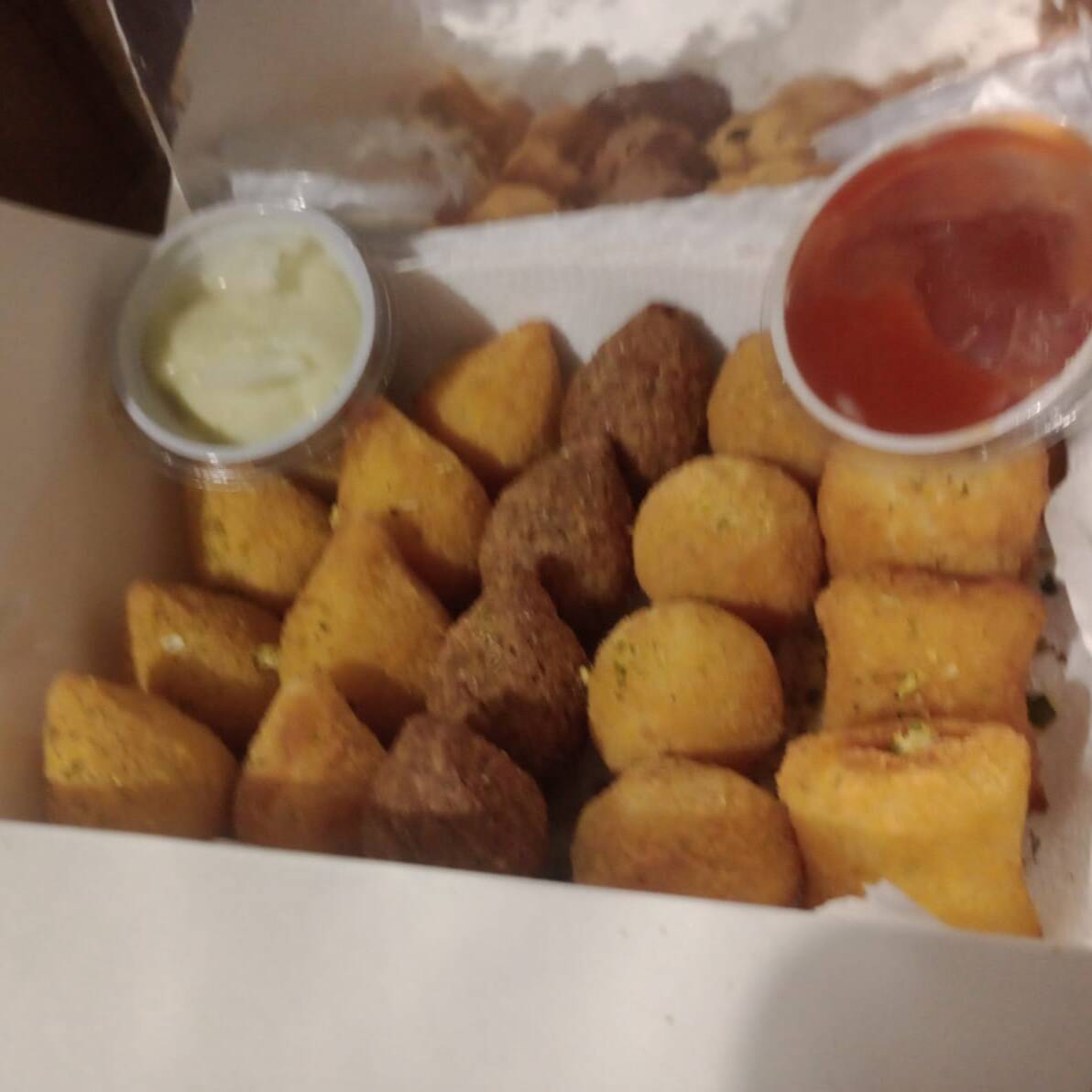 “Salgados de 20g, crocantes, recheados e irresistíveis! 🤤 Perfeitos para matar a fome e deixar seu dia muito mais gostoso