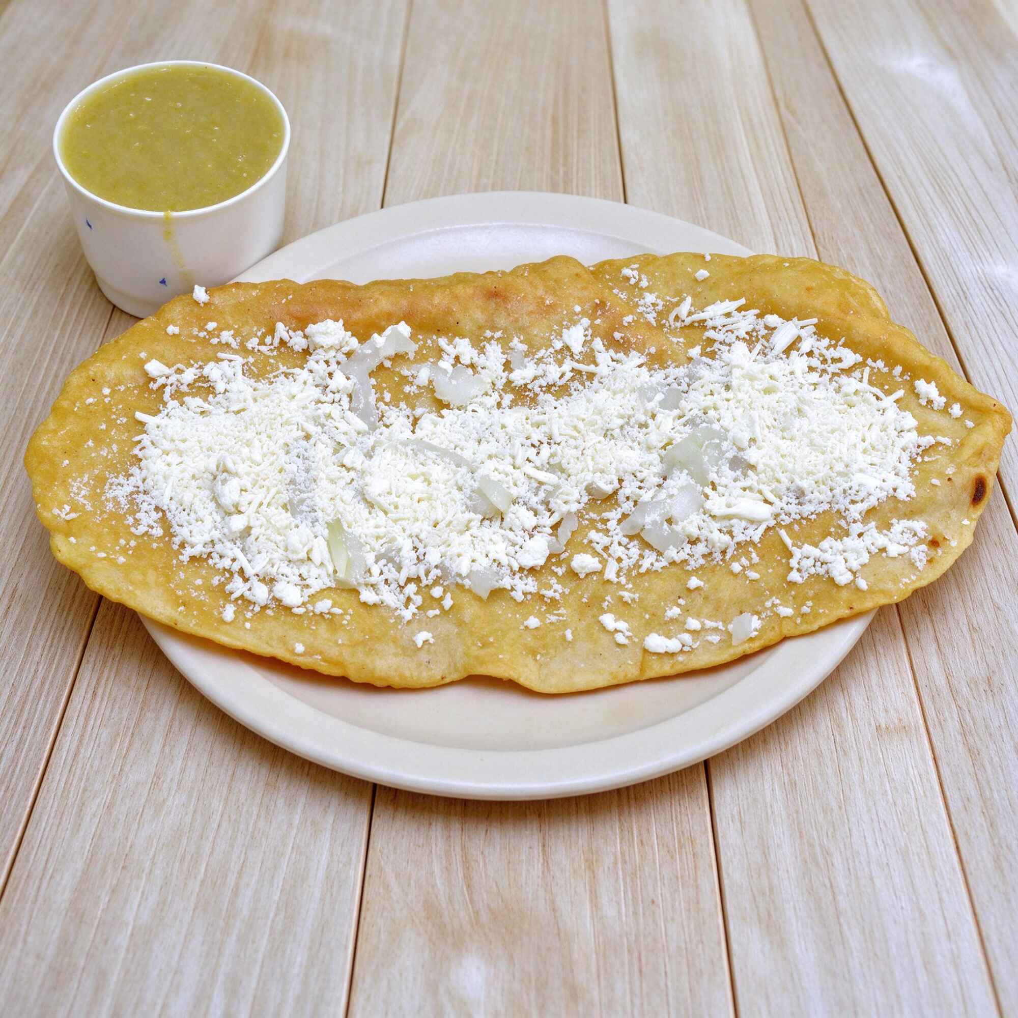 Huarache con Longaniza