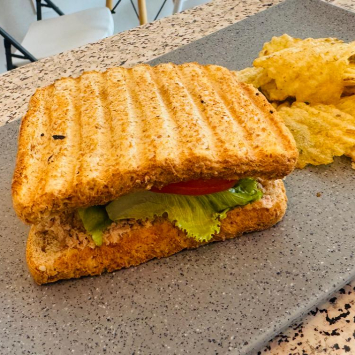Sandwich Atún C/queso