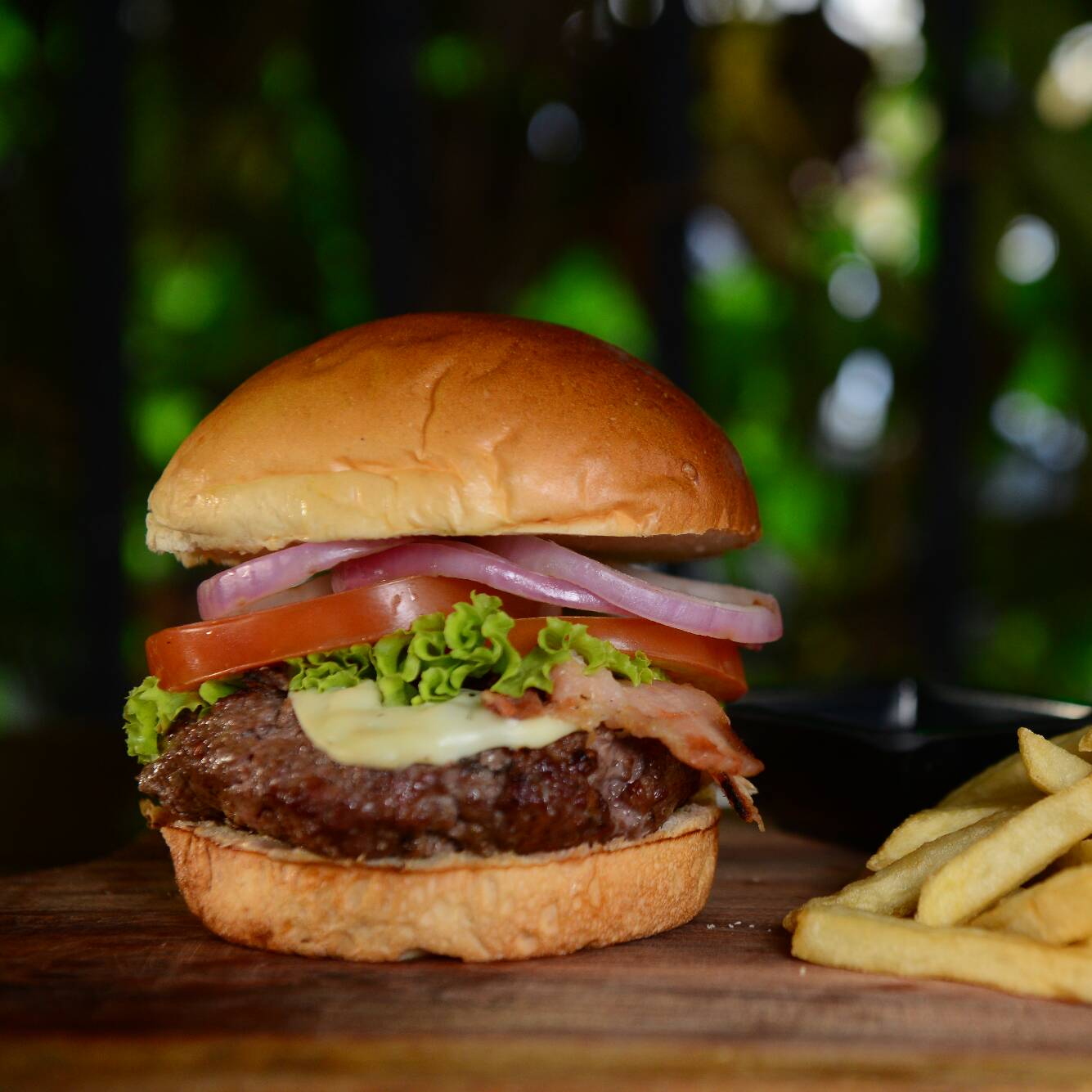 Combo Burger Clásica + Bebida 400 ML