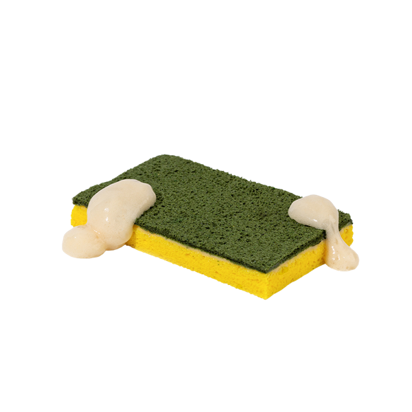 Bolo chiffon com recheio de limão e espuma de limão siciliano.