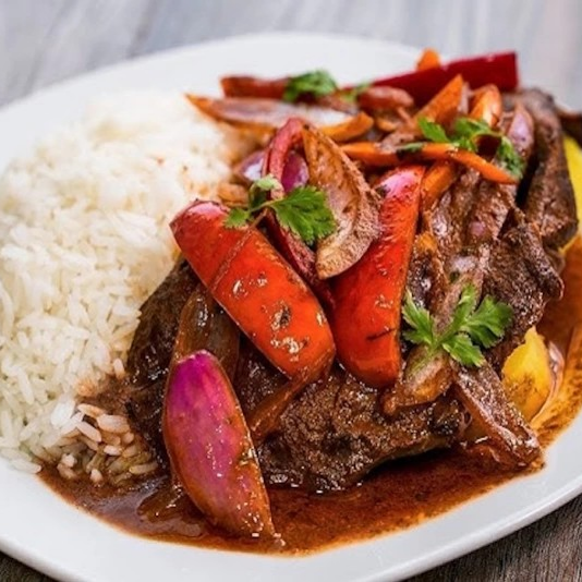 Lomo Saltado de Carne
