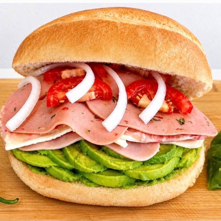 Torta Doble de Carnes Frías