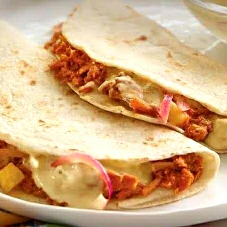 Orden de 2 Quesadilla de cochinita