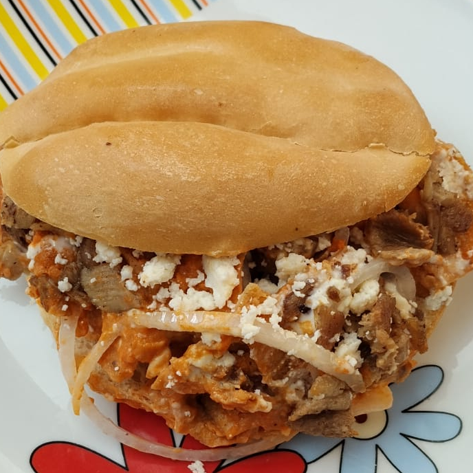 Trota de Chilaquiles con Proteína