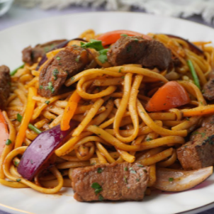Tallarín Saltado de Carne