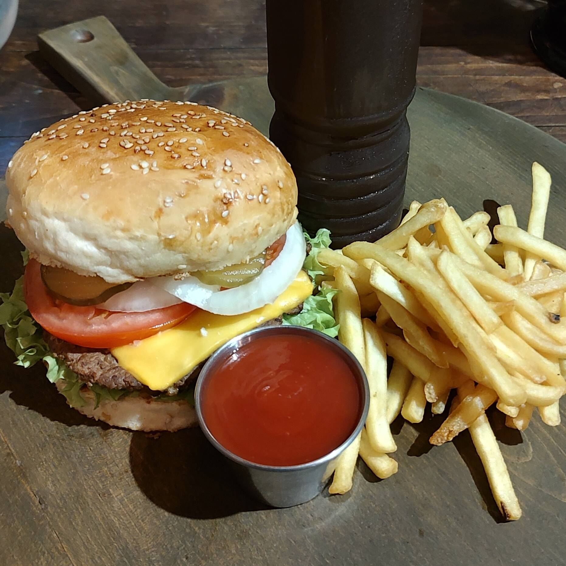 Hamburguesa Clásica en Combo