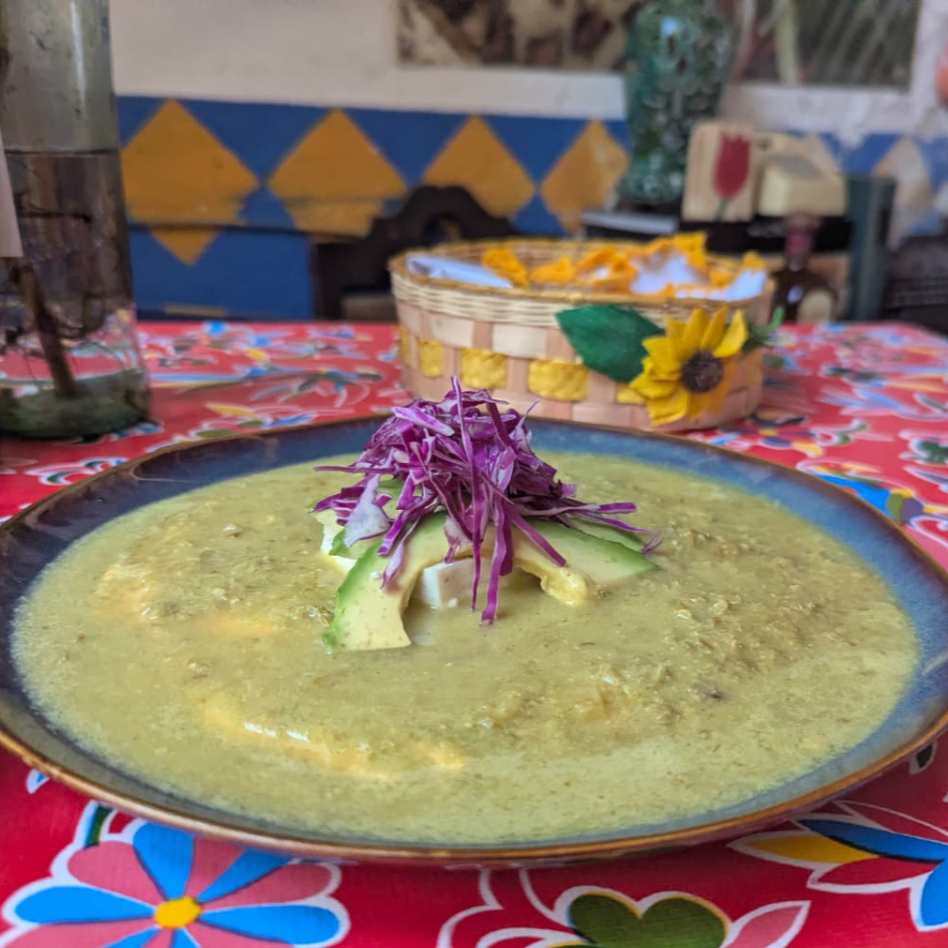 Huevos en Salsa de Guaje