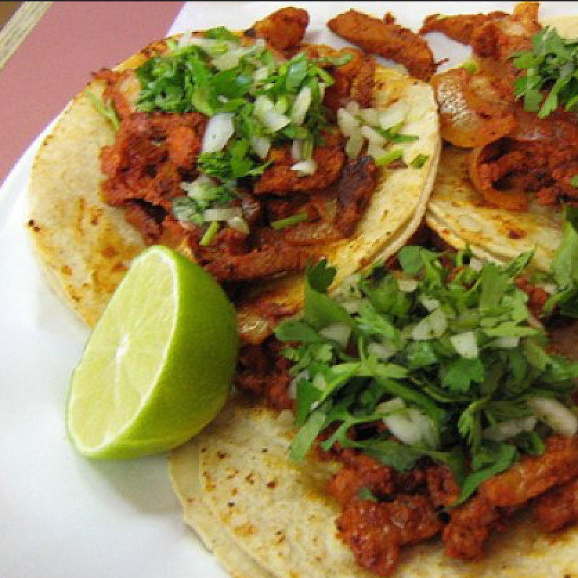 TACO DE CHORIZO CORONA