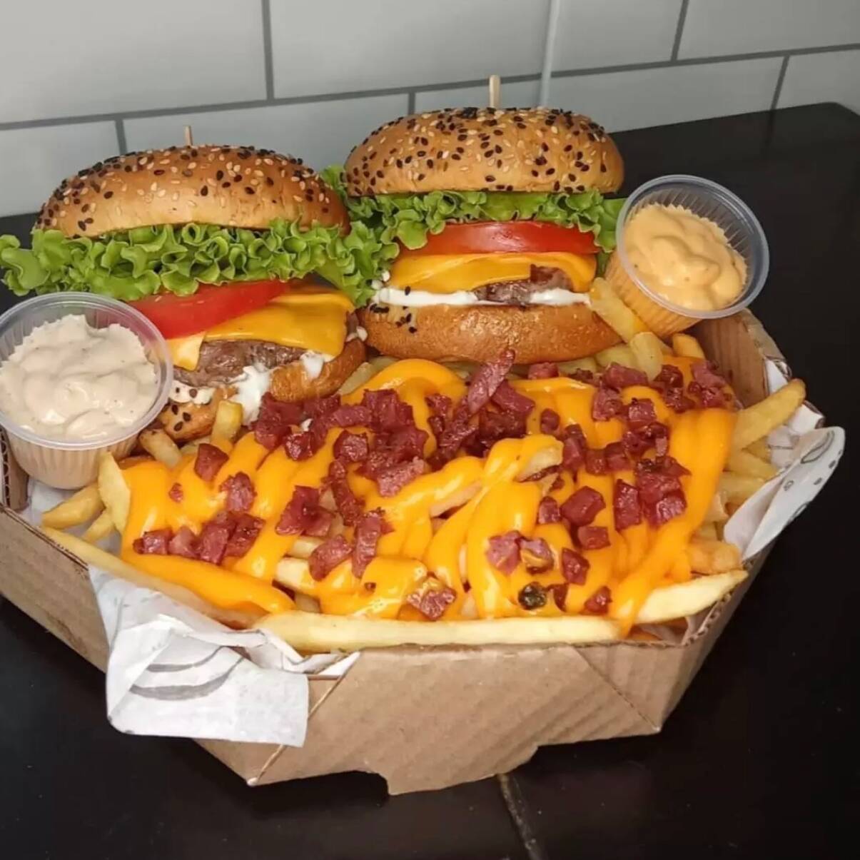Venha conhecer o nosso mata fome, feito pra você comer e não reclamar