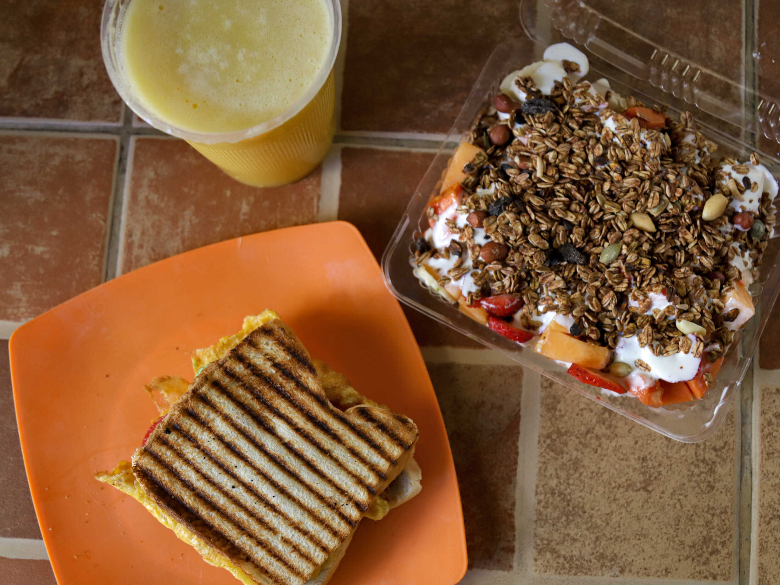 Jugos y Lonches La Doña