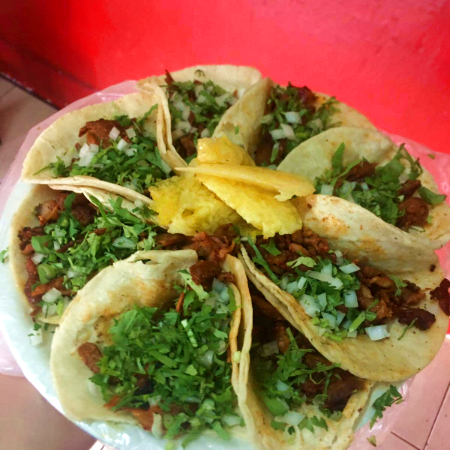10 Tacos al Pastor + 2 Aguas Chicas