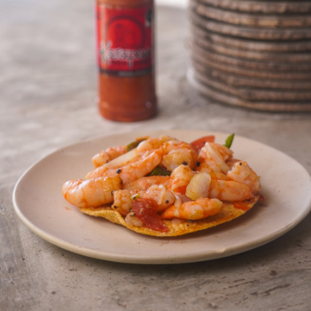 Tostada de Guisado de Camarón