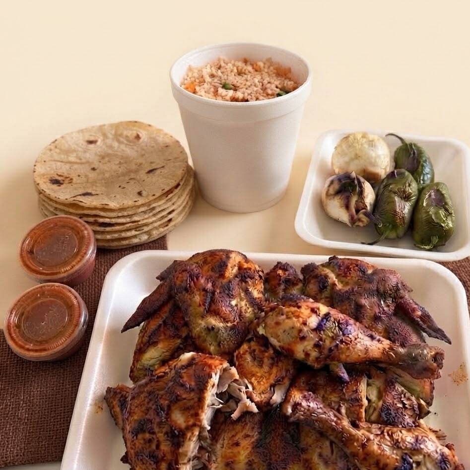 Pollo Entero Con Complementos