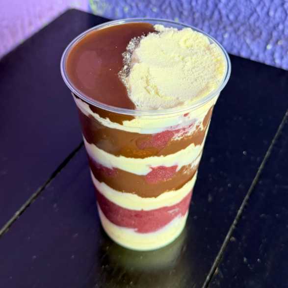 Delicioso Açaí Cremoso e Refrescante com Delicioso Creme de Avelã, Leite em Pó Ninho e Leite Condensado