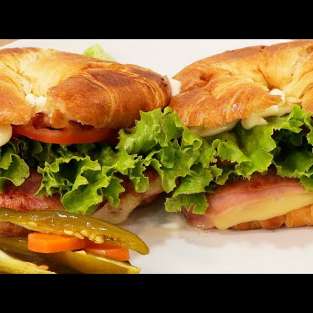 Cuernito de Jamón