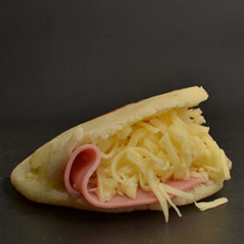 Arepa Jamón y Queso