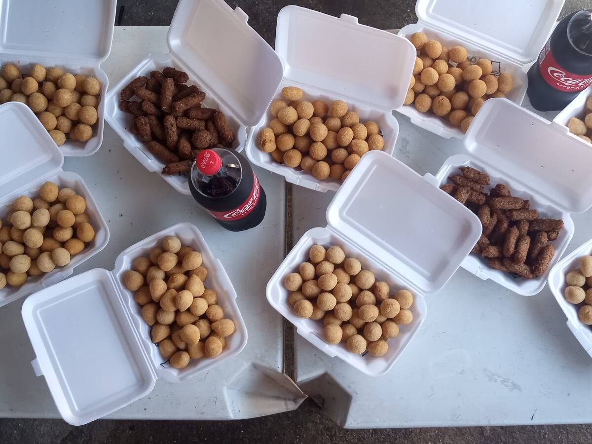 Salgados E Bebidas Foco No Trabalho