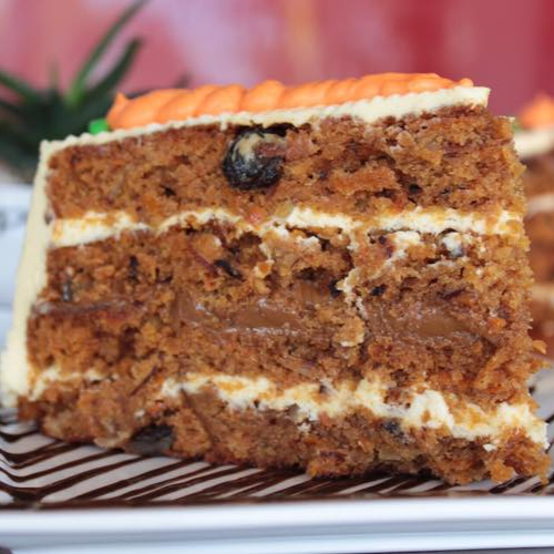 Combo-Combo Torta de Zanahoria + 2 bebidas