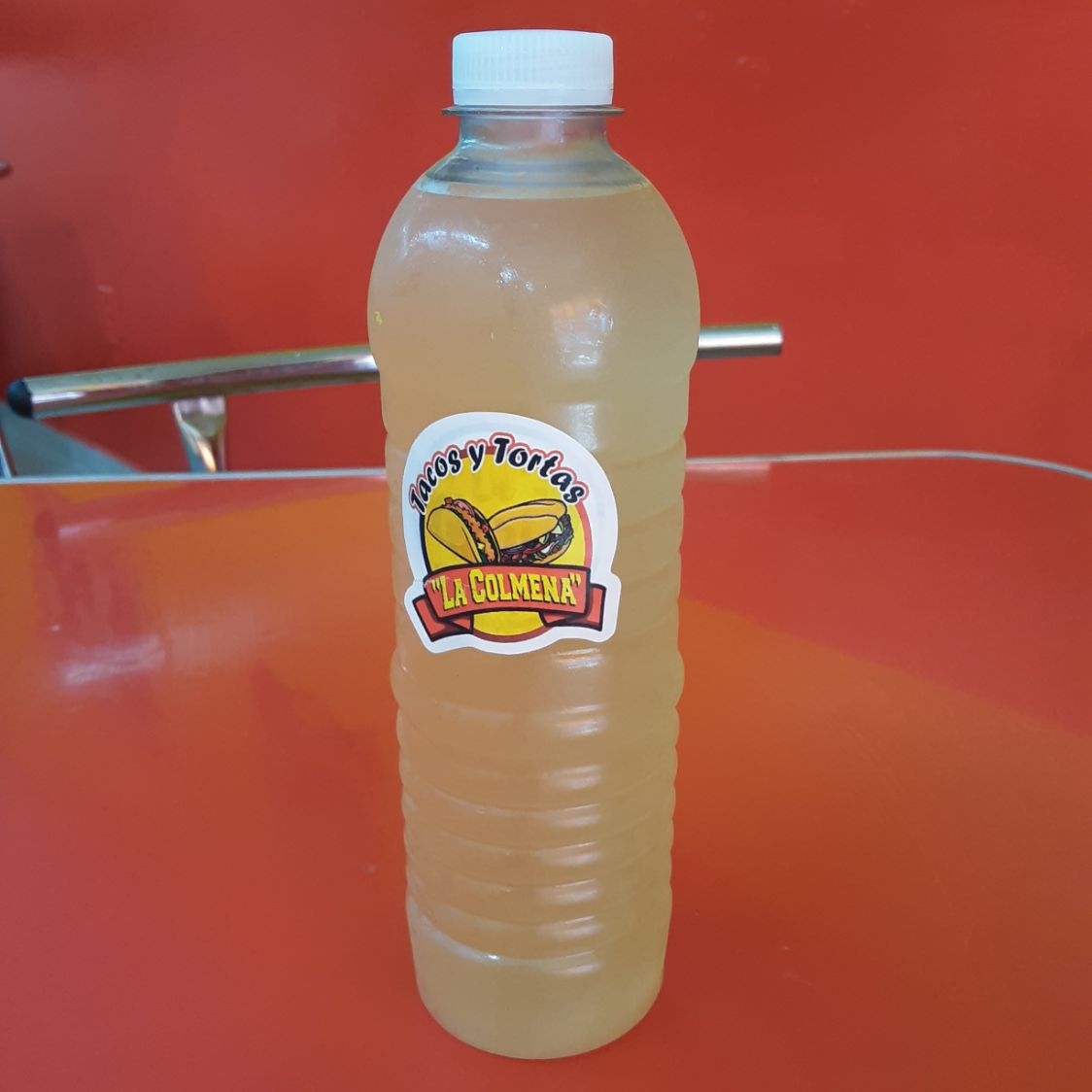 AGUA DE LIMÓN