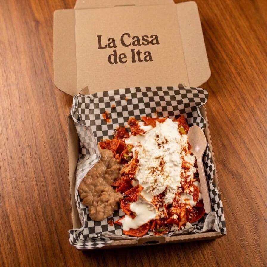 CHILAQUILES ROJOS