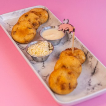 Arepitas Chicharrón y Queso