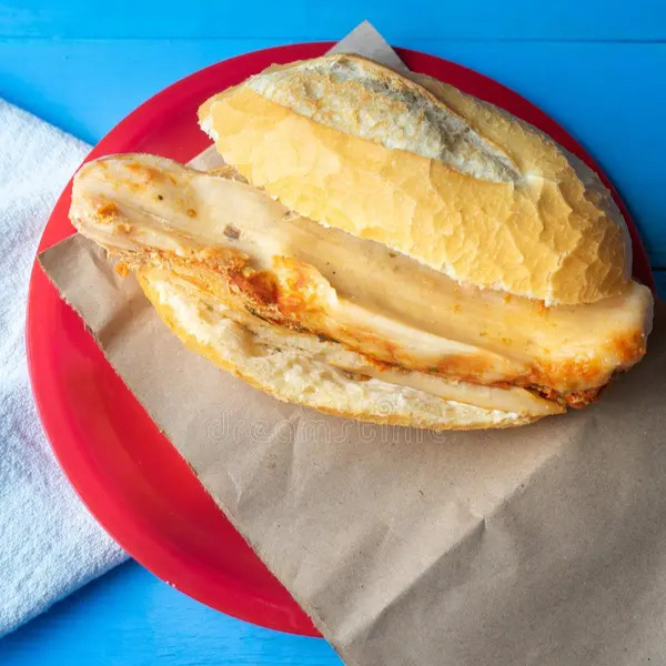 Guajolota Rajas Con Queso