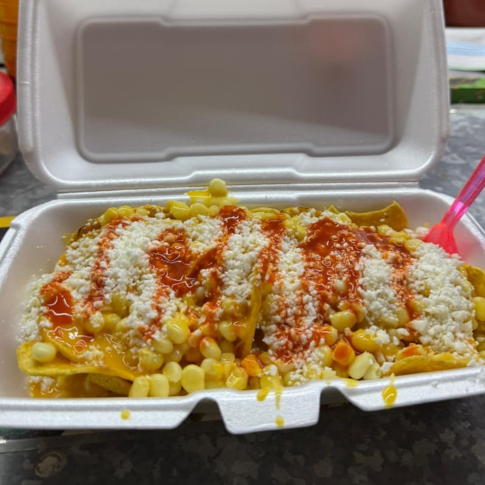 Nachos Jumbo con Elote