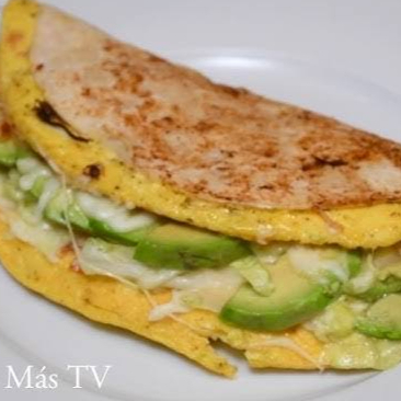 OMELETE EN TORTILLA DE HARINA