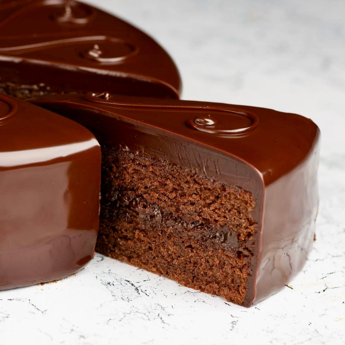 Pastel Sacher 6 Porciones