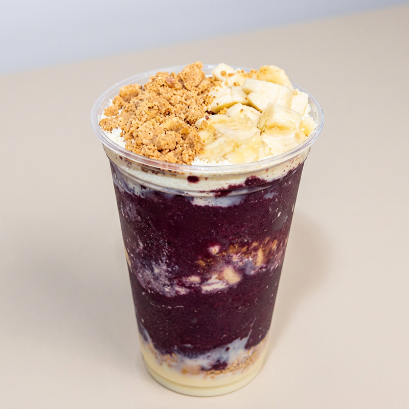 Açaí + 3 complementos grátis.