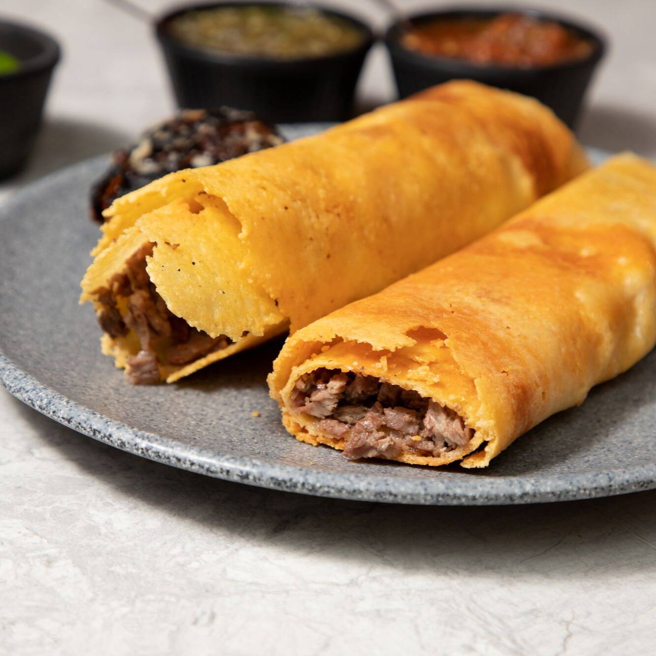 Media Orden Chicharrón de Queso con Picaña
