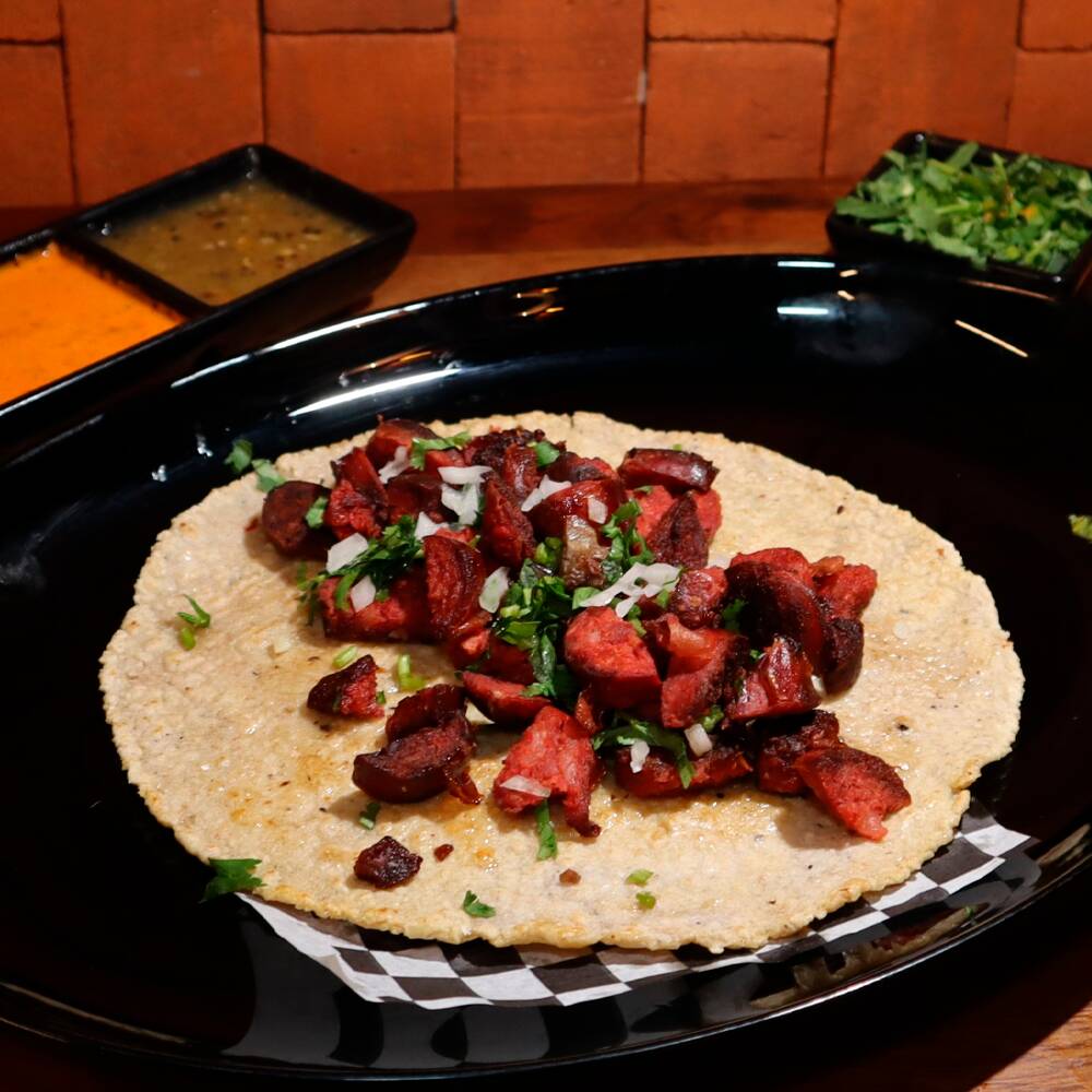 Mega Taco de Longaniza