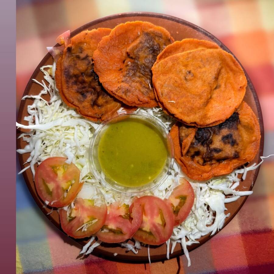 Gorditas Rojas