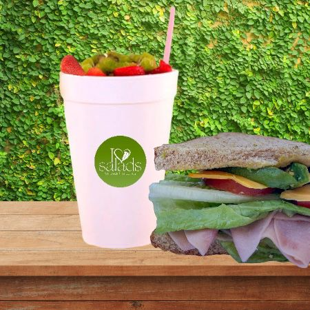 Sándwich de pavo + Licuado 500 Ml