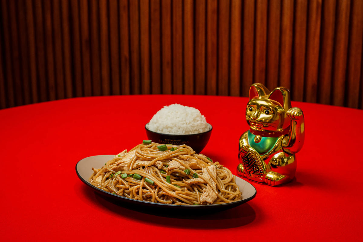 LOW MEIN POLLO