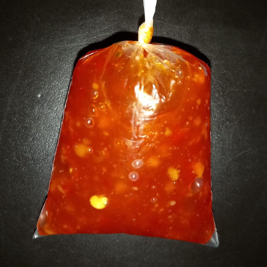 sache de molho de pimenta doce